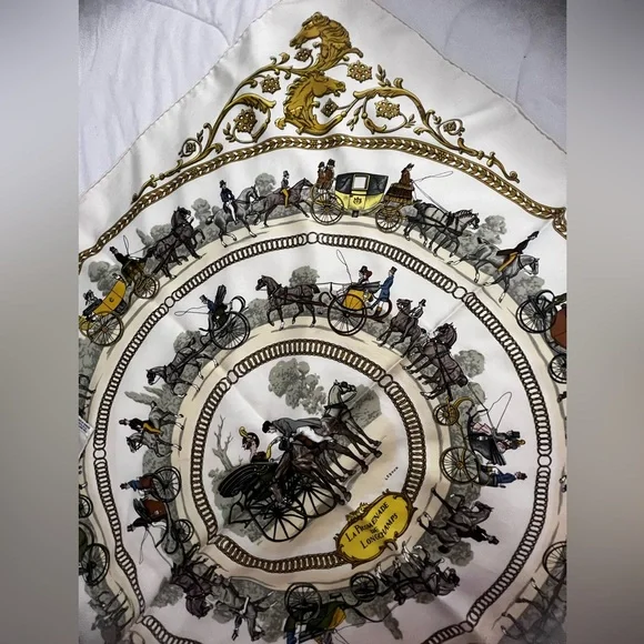 RARE Herme’s La Promenade silk scarf